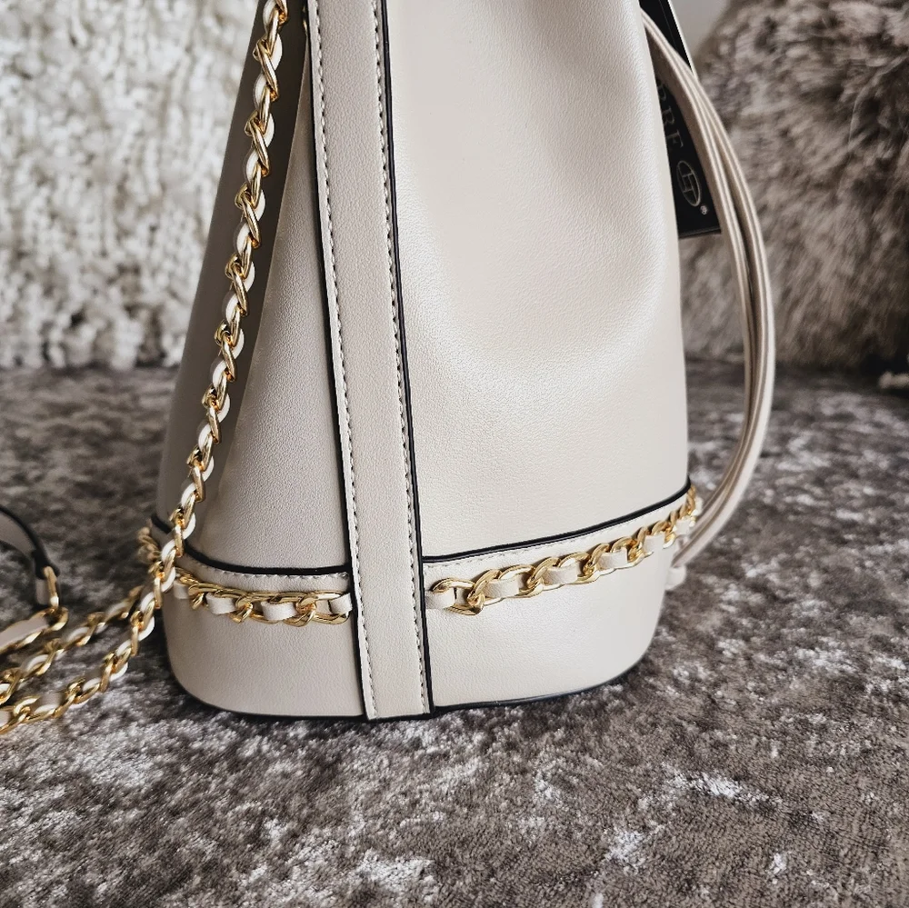 Bucket Bag - Picture 3 of 6
